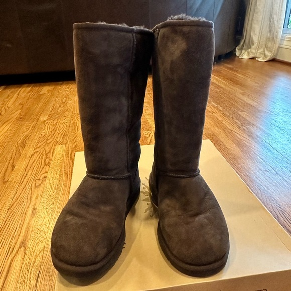Ugg Classic Tall Boots Chocolate - Picture 7 of 10